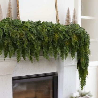 Pre-Lit Christmas Garland